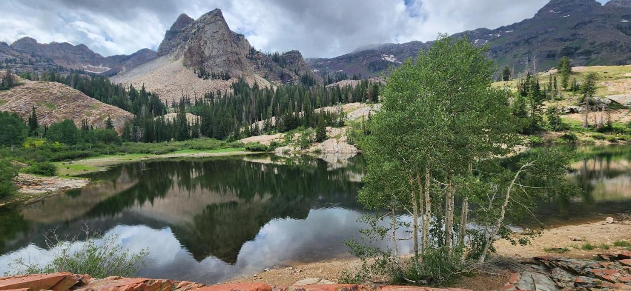 Stunning At Solitude, Steps From Chair Lift, East #103 Brighton Extérieur photo