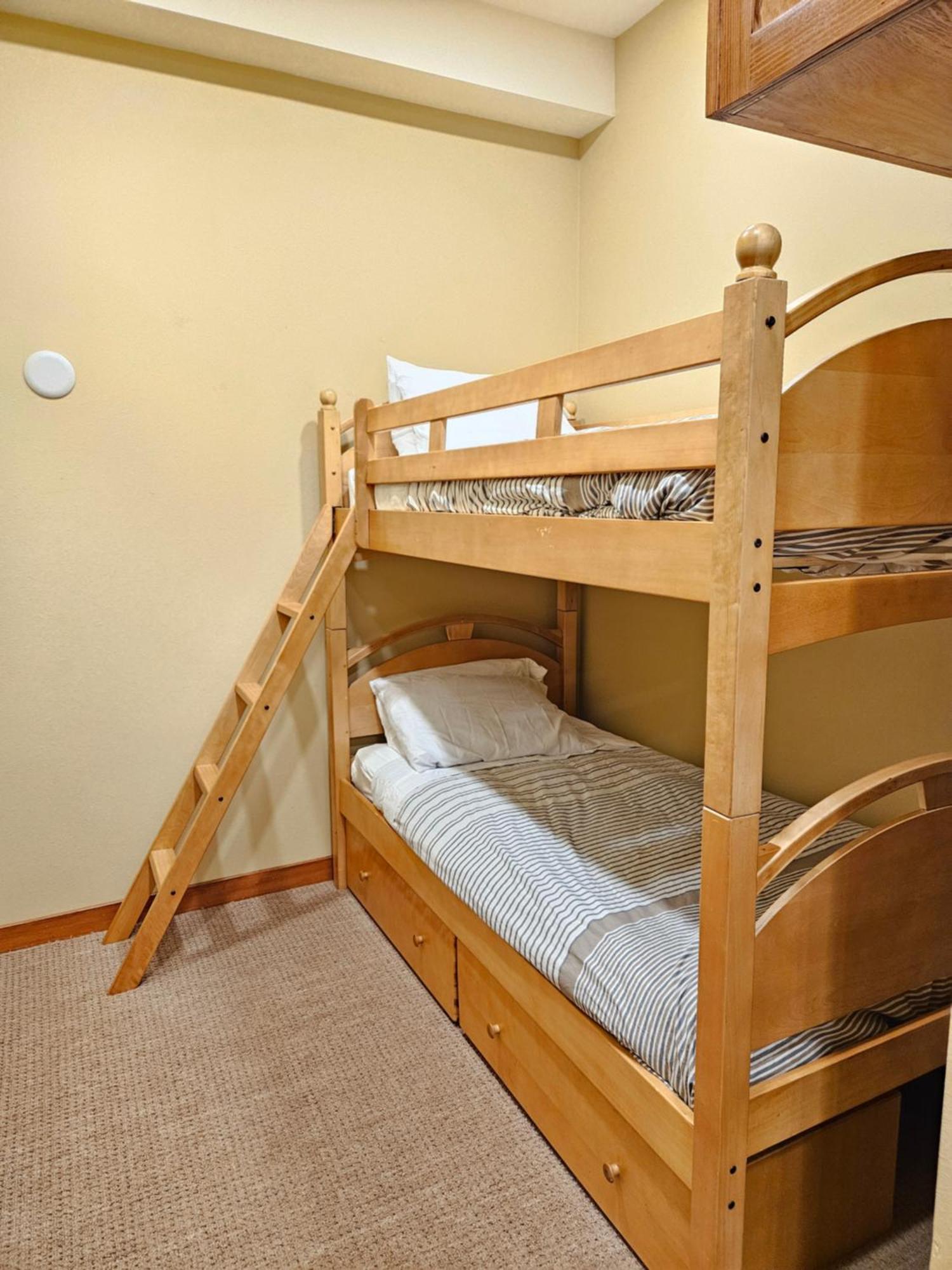 Stunning At Solitude, Steps From Chair Lift, East #103 Brighton Extérieur photo